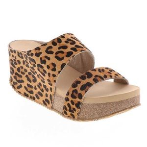 Volatile Remini Tan-Leopard really cute wore twice